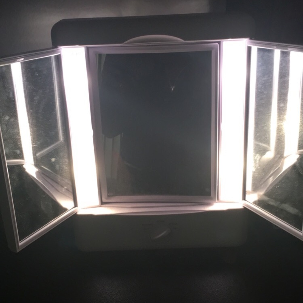 LED Makeup mirror